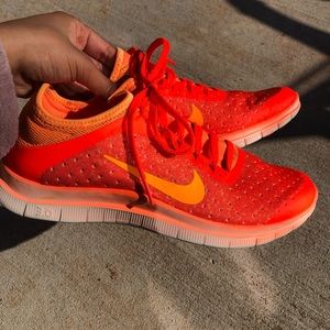 Neon Orange Nike Freeruns 3.0